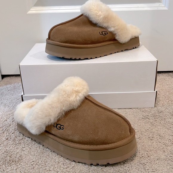 NWOT UGG Disquette Chestnut Slip-Ons - Picture 2 of 9